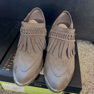 Women’s zip booties